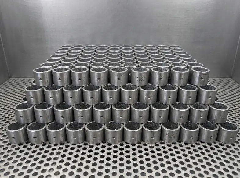 Multitude of rings and very small segments obtained from laser cutting round tubes