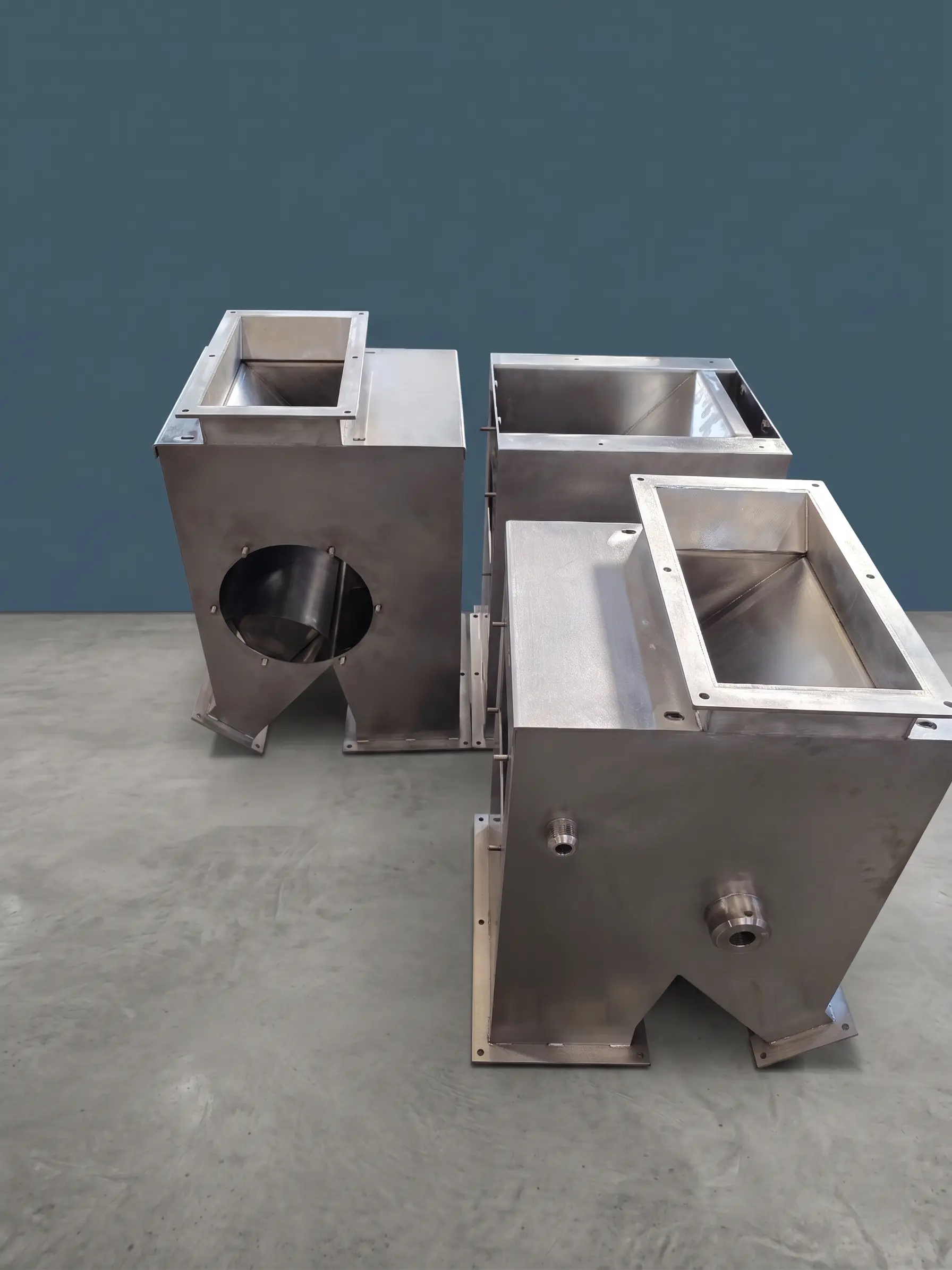 CNC-bent and laser-welded stainless steel structure