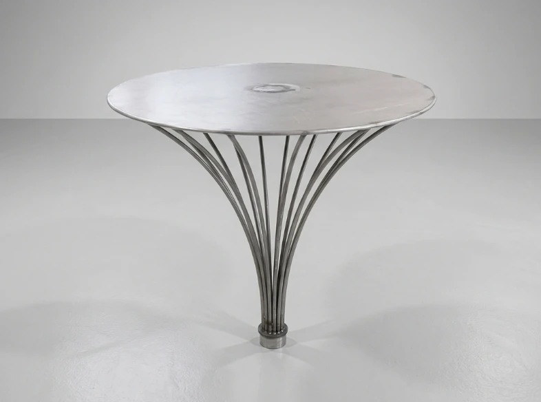 Metal carpentry for architectural structures and interior design