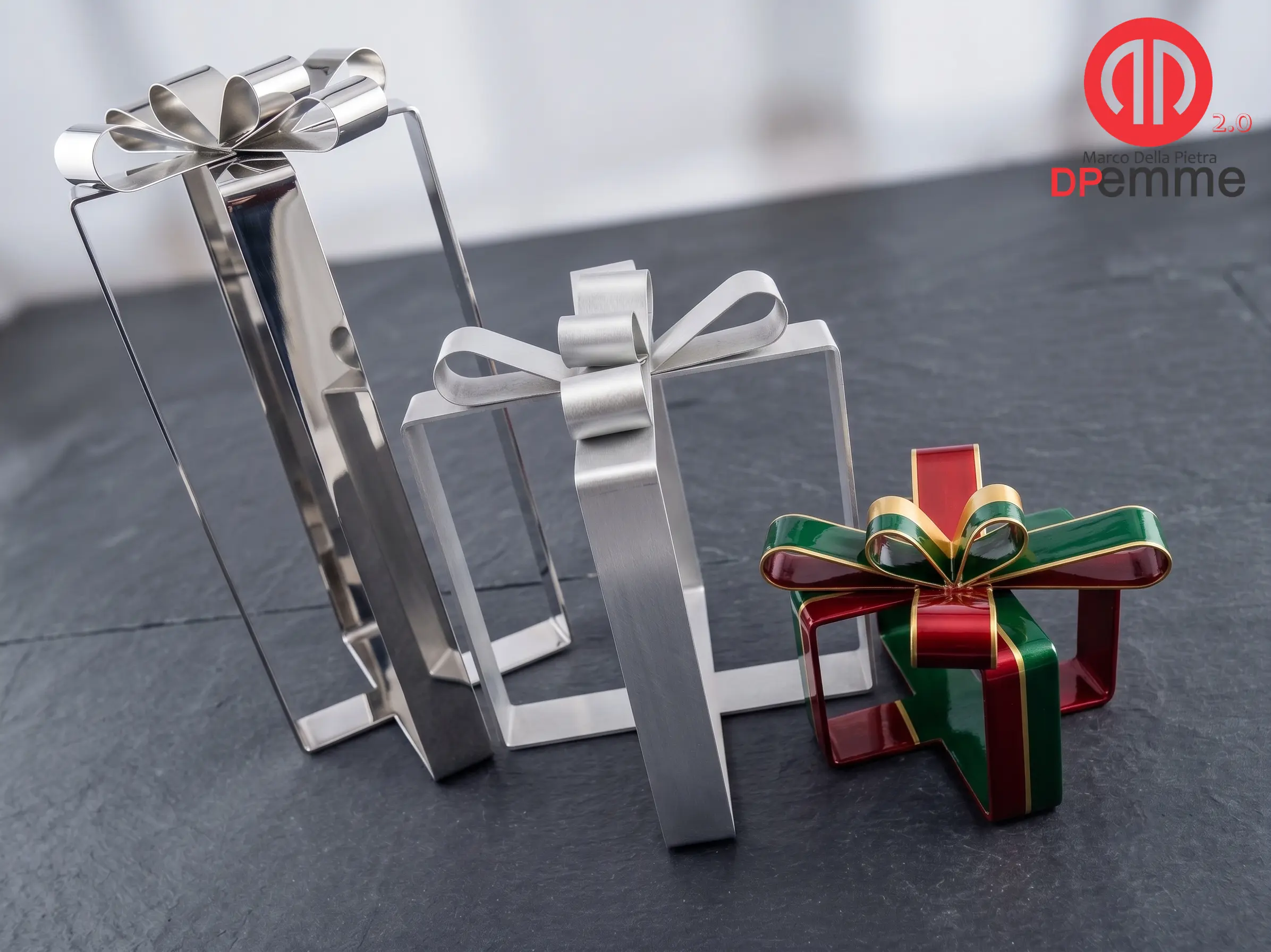 Scultura decorativa minimalista in acciaio inox a forma di gift box